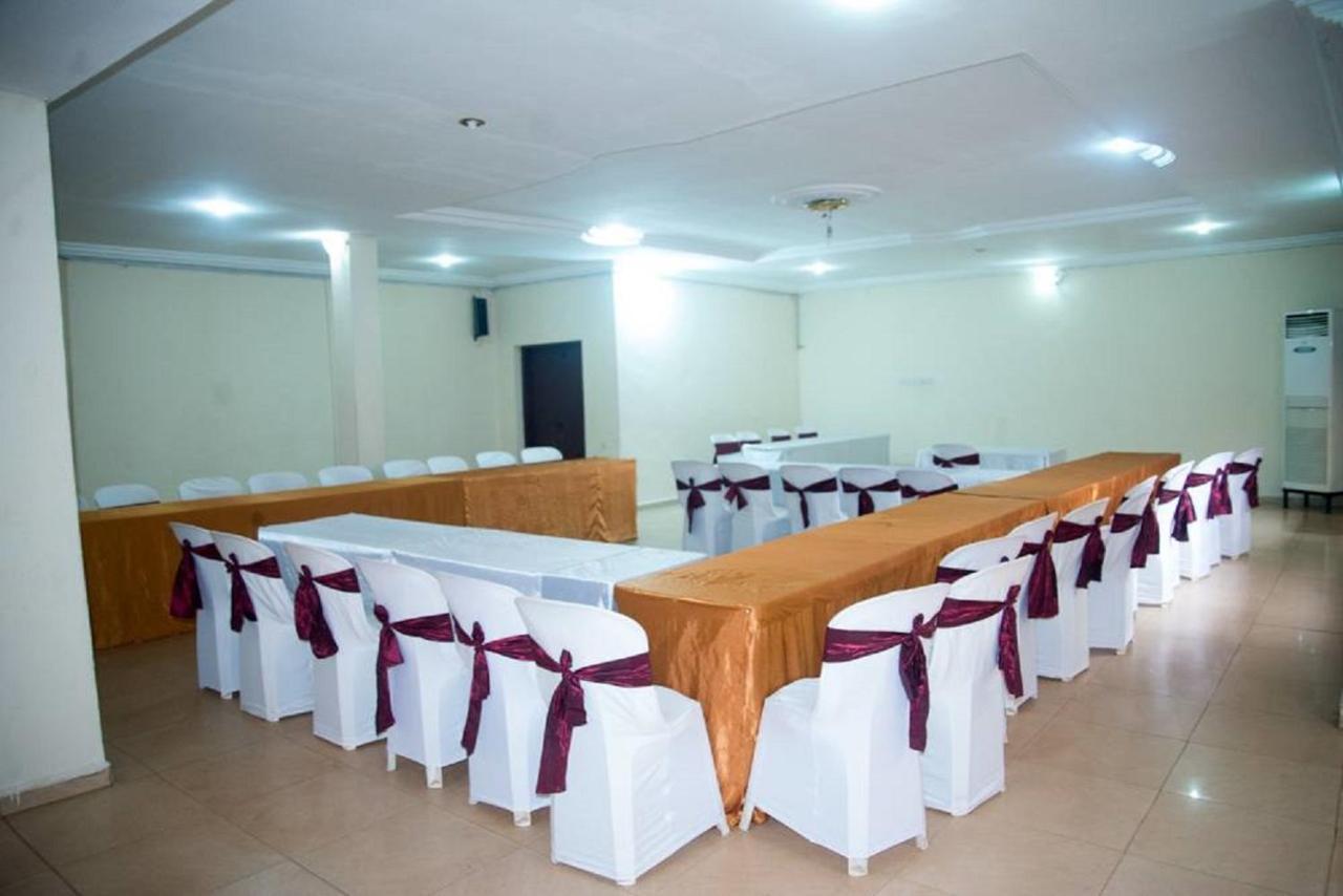 Dannic Hotels אנוגו מראה חיצוני תמונה